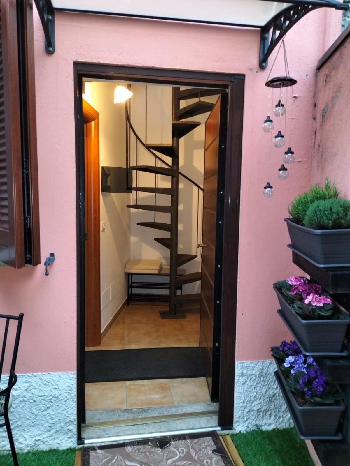 Casa Varenne Stropino Exteriör bild